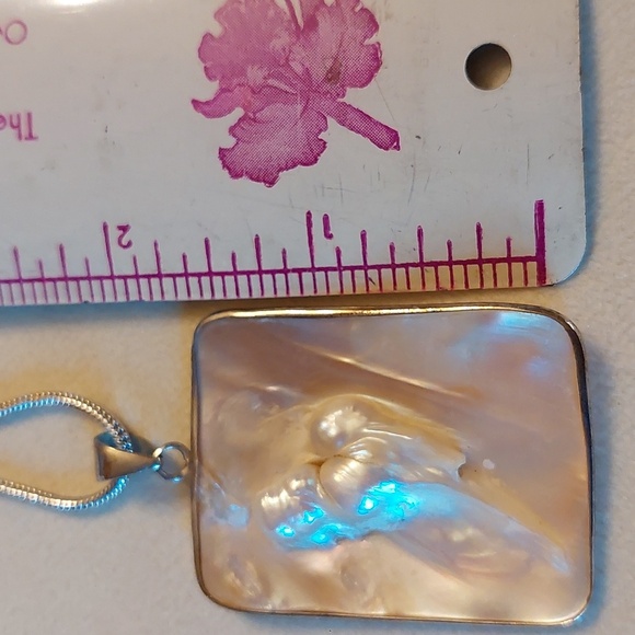 Kirk's Folly Chain + 18KTGP MOP Blister Pearl Pendant Necklace - Picture 10 of 13